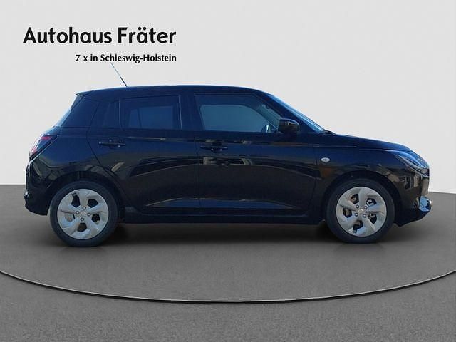 Neu Suzuki Swift Comfort+ 83 PS (61 kW) 2025 Schwarz Kleinwagen