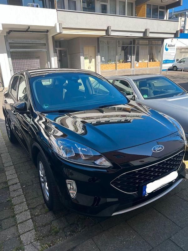 Gebraucht Ford Kuga 150 PS (110 kW) 2022 Schwarz SUV
