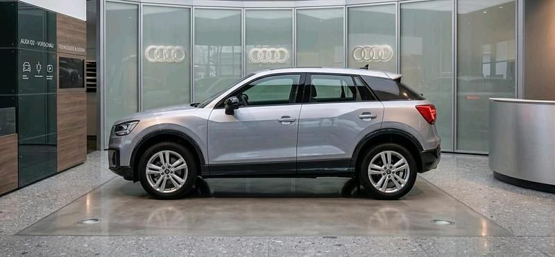 Usata Audi Q2 Advanced 150 CV (110 kW) 2021 Argento SUV