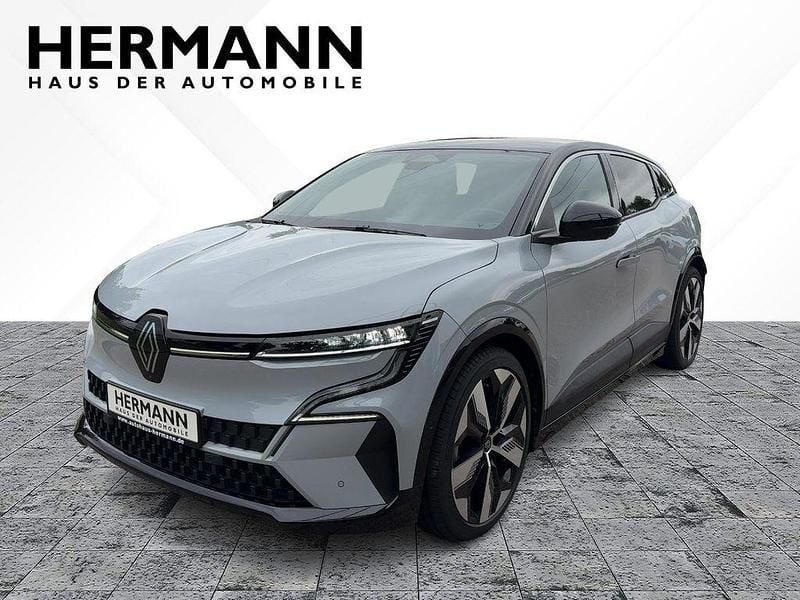 Grau Gebraucht 2022 Renault Mégane Techno Limousine | 25.875 € (Guter Preis) - Bild 1/4