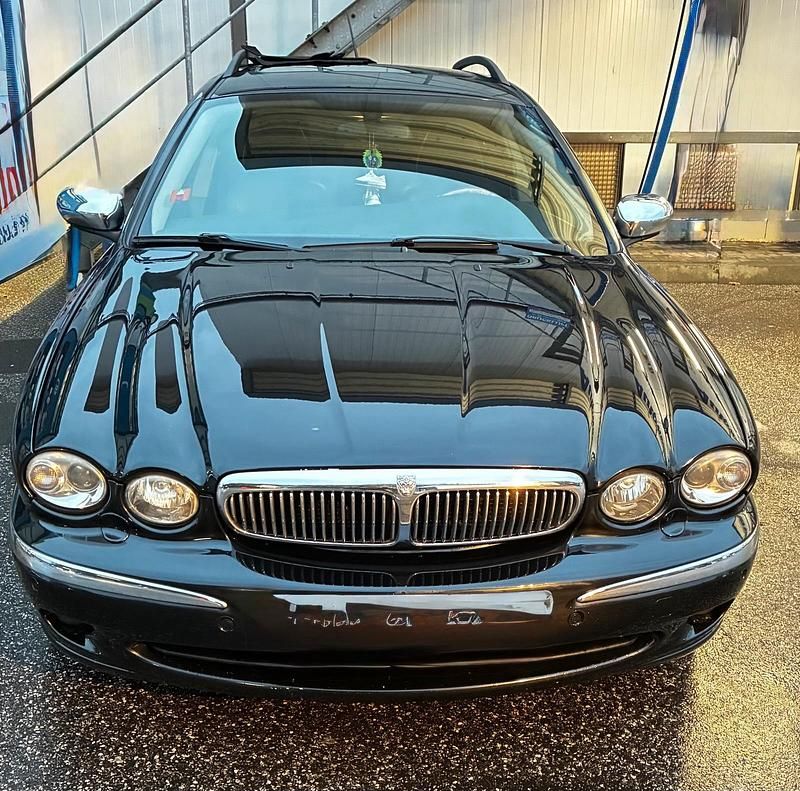 Schwarz Gebraucht 2006 Jaguar X-type Kombi | 3.999 € - Bild 1/4