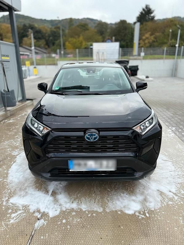 Schwarz Gebraucht 2021 Toyota RAV4 Hybrid SUV | 26.400 € (Guter Preis) - Bild 1/4