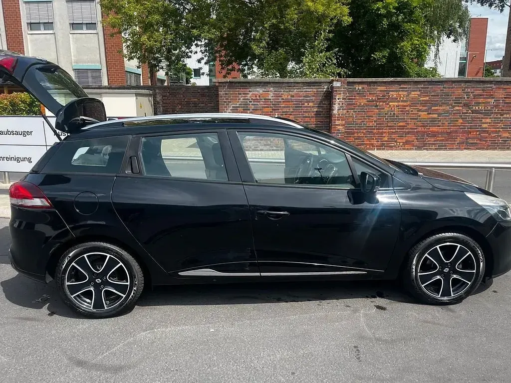 Gebraucht Renault Clio Luxe 90 PS (66 kW) 2013 Schwarz Limousine
