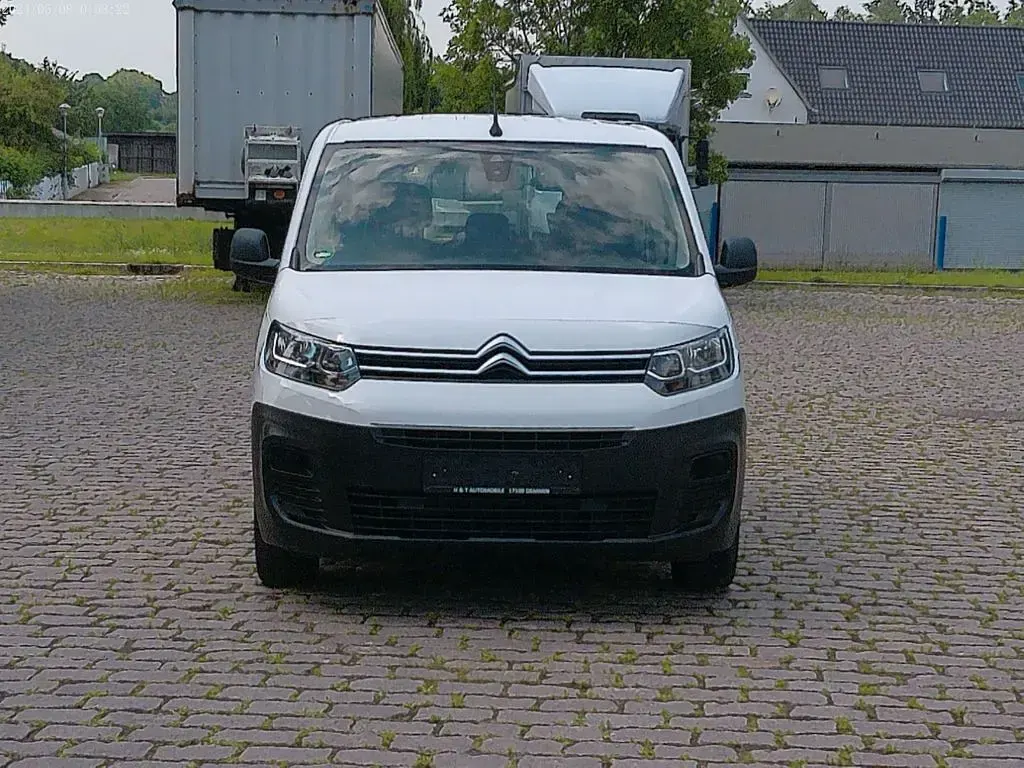 Gebraucht Citroën Berlingo Start 102 PS (75 kW) 2018 Weiß Van / Kleinbus