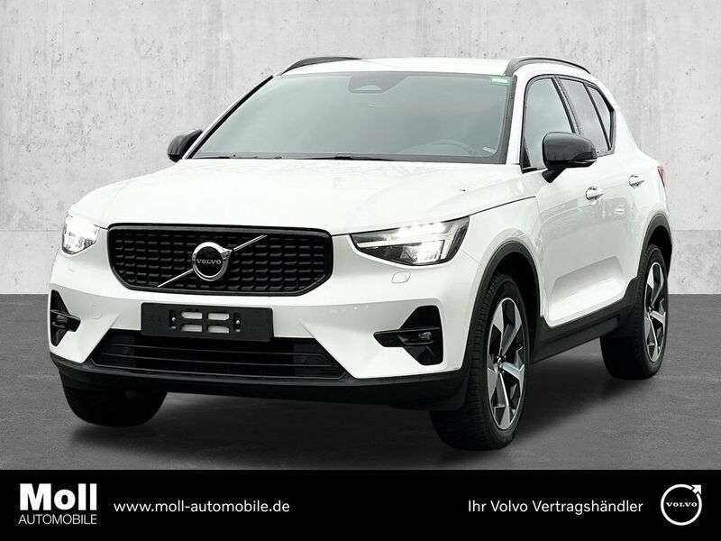 Weiss Gebraucht 2023 Volvo XC40 Plus SUV | 32.480 € (Superpreis) - Bild 1/4