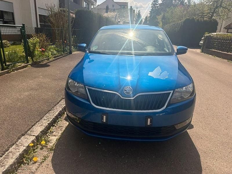 Gebraucht Skoda Rapid Active 110 PS (80 kW) 2018 Blau Kleinwagen