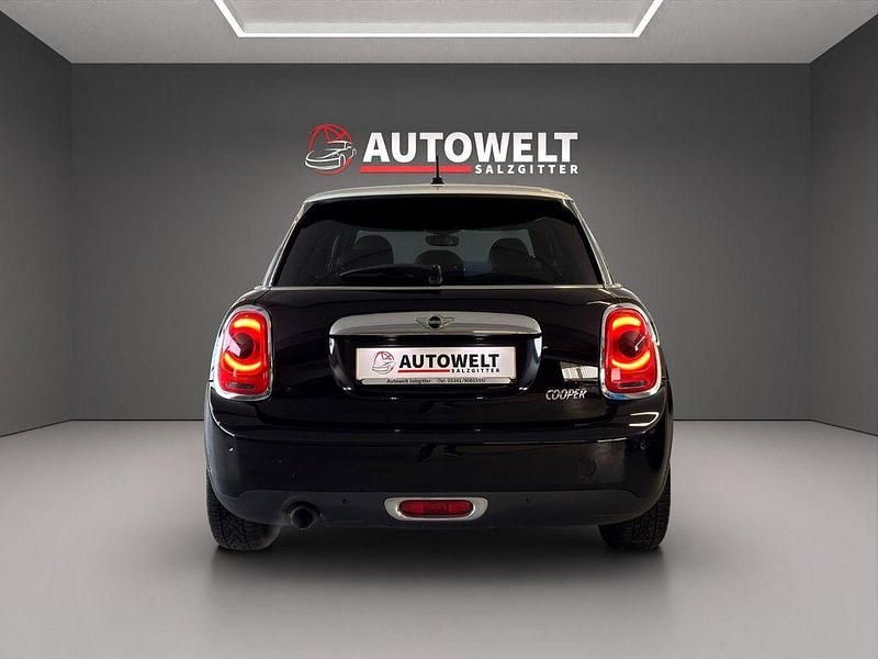 Gebraucht Mini Cooper 136 PS (100 kW) 2016 Schwarz Kleinwagen