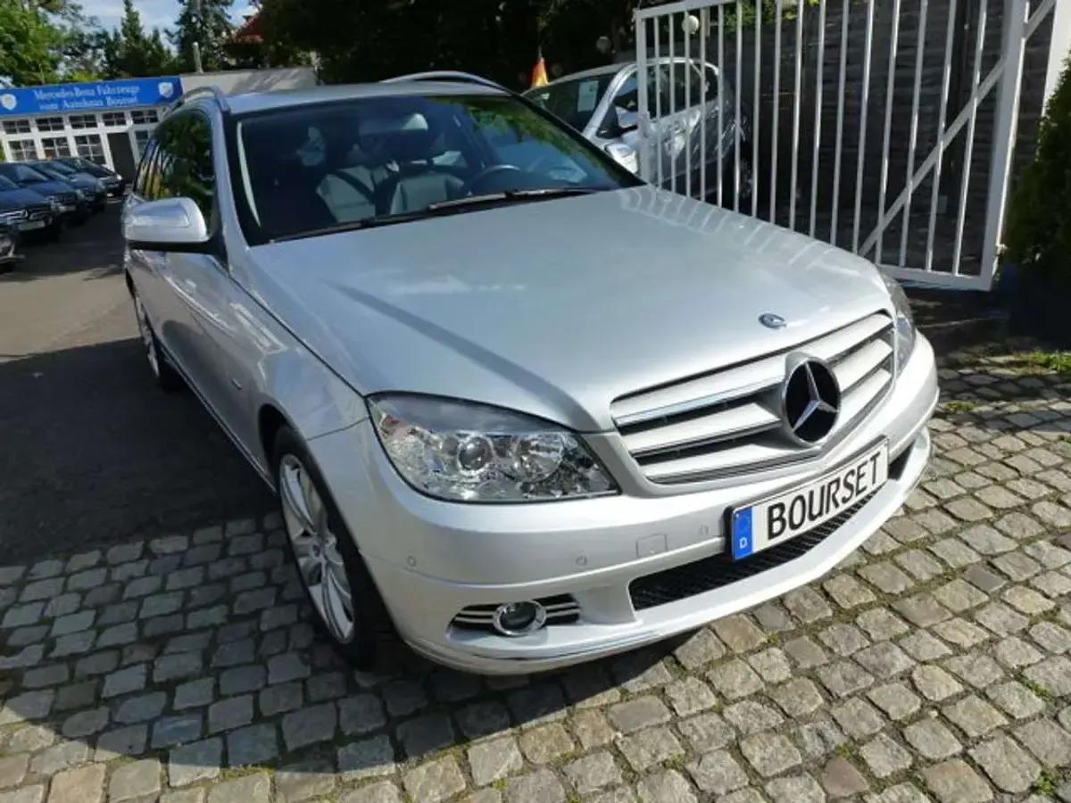 Gebraucht Mercedes C200 Avantgarde 184 PS (135 kW) 2008 Silber (metallic) Kombi