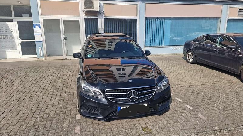 Gebraucht Mercedes E350 Avantgarde 258 PS (189 kW) 2015 Schwarz Limousine