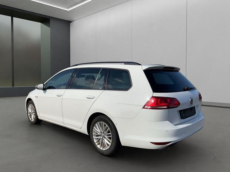 Gebraucht VW Golf VII 150 PS (110 kW) 2015 Weiss / pure white Kombi