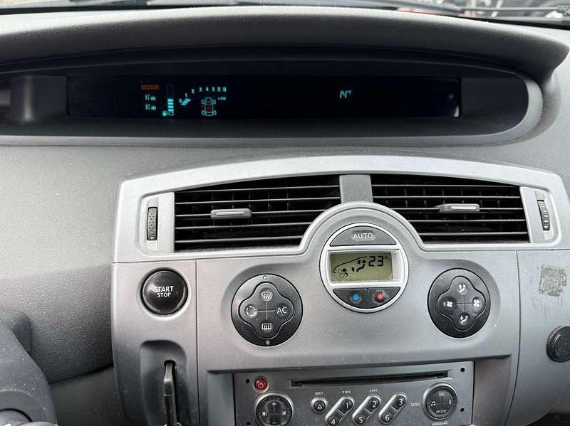 Gebraucht Renault Scénic III Exception 111 PS (81 kW) 2009 Rot dyna Van / Kleinbus