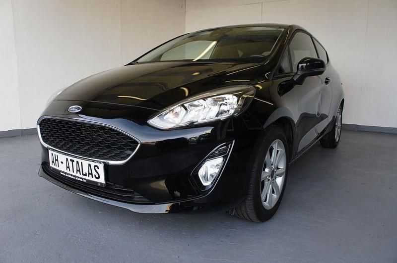 Gebraucht Ford Fiesta Cool & Connect 86 PS (63 kW) 2018 Schwarz Kleinwagen