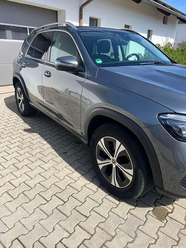 Gebraucht Mercedes GLE350 Exclusive 194 PS (142 kW) 2021 Grau SUV