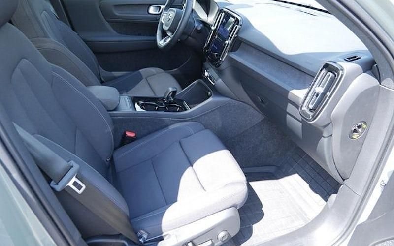 Gebraucht Volvo EC40 Core 175 kW (238 PS) 2023 Grün SUV