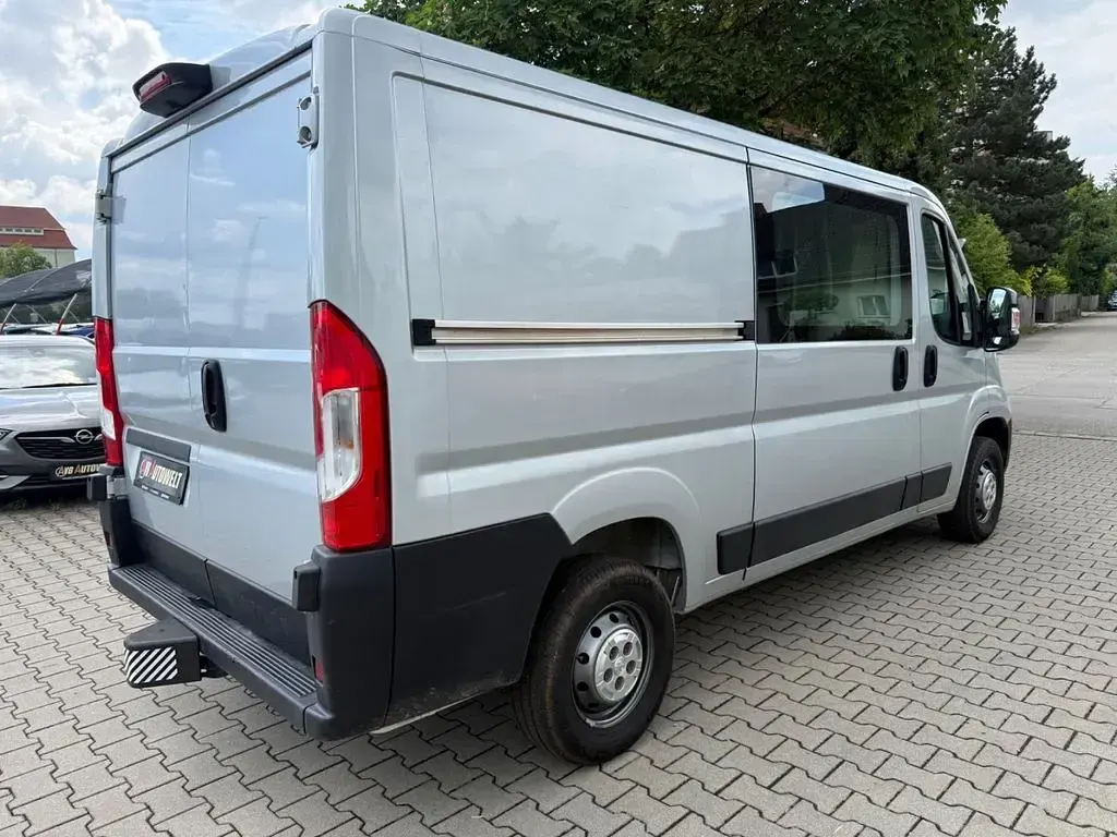Gebraucht Peugeot Boxer 140 PS (102 kW) 2021 Weiß Van