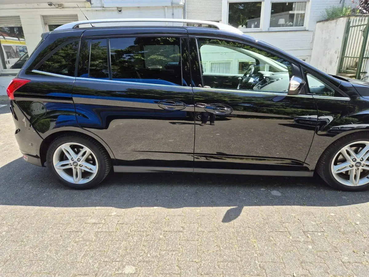 Gebraucht Ford Grand C-Max 150 PS (110 kW) 2016 Schwarz Van / Kleinbus