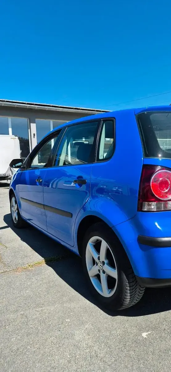 Gebraucht VW Polo 80 PS (58 kW) 2008 Blau Kleinwagen