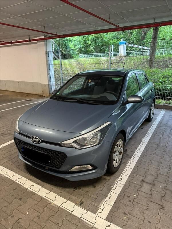 Blau Gebraucht 2017 Hyundai i20 Kleinwagen | 6.200 € (Guter Preis) - Bild 1/4