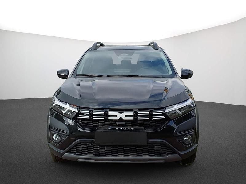 Gebraucht Dacia Sandero Expression 91 PS (66 kW) 2025 Perlmuttschwarz Kleinwagen