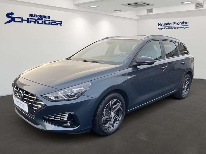 Blau Gebraucht 2021 Hyundai i30 Edition 30 Kombi | 17.990 € (Guter Preis) - Bild 1/4