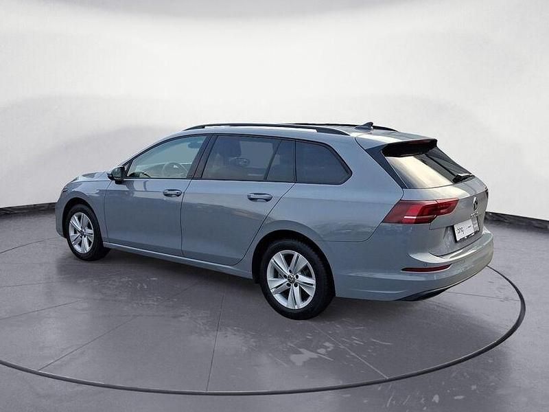 Gebraucht VW Golf VIII Life 150 PS (110 kW) 2025 Grau Kombi