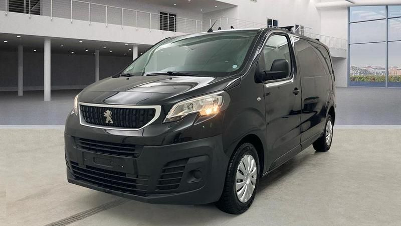 Gebraucht Peugeot Expert Premium 122 PS (89 kW) 2017 Schwarz Van