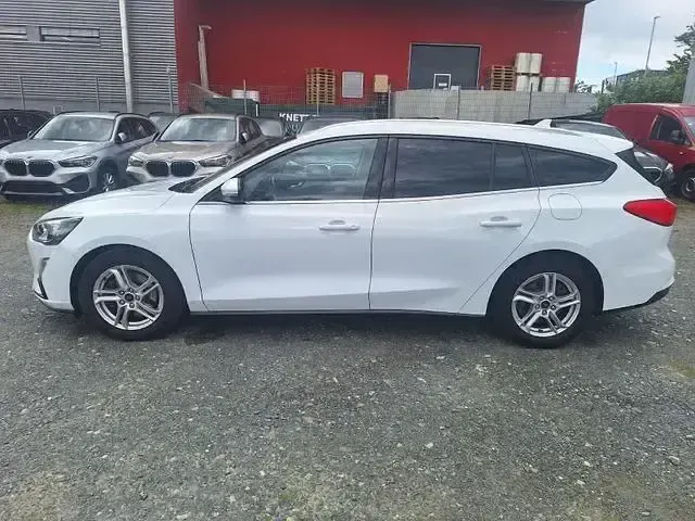 Gebraucht Ford Focus Cool & Connect 120 PS (88 kW) 2019 Weiß Kombi