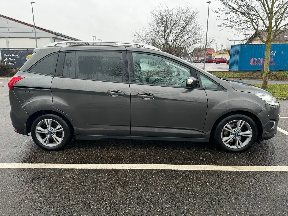 Gebraucht Ford C-MAX 101 PS (74 kW) 2015 Van / Kleinbus