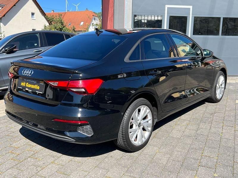 Gebraucht Audi A3 Sport 116 PS (85 kW) 2022 Brillantschwarz Limousine
