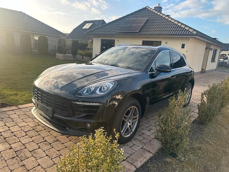 Gebraucht Porsche Macan S 258 PS (189 kW) 2016 Schwarz SUV