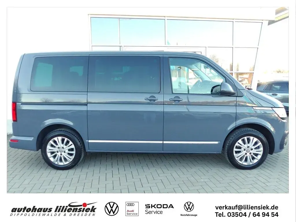 Gebraucht VW Multivan Generation Six 204 PS (150 kW) 2022 Grau Van / Kleinbus