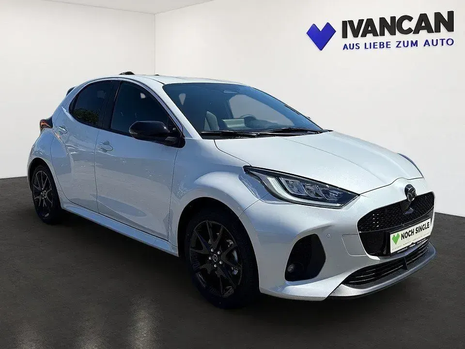 Neu Mazda 2 Homura-Line 116 PS (85 kW) 2025 Northern white pearl Limousine