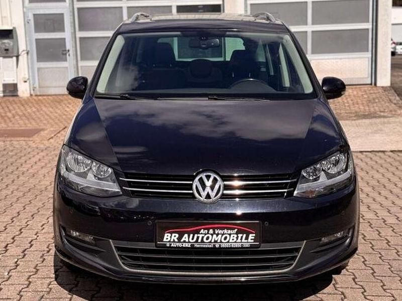 Gebraucht VW Sharan Style 140 PS (102 kW) 2011 Deep black perleffekt Van / Kleinbus