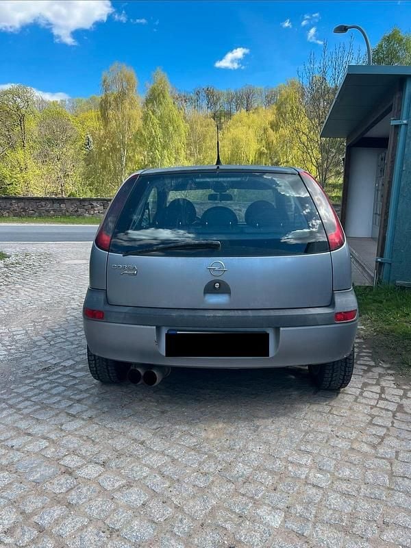 Usata Opel Corsa 59 CV (43 kW) 2002 Grigio Utilitaria