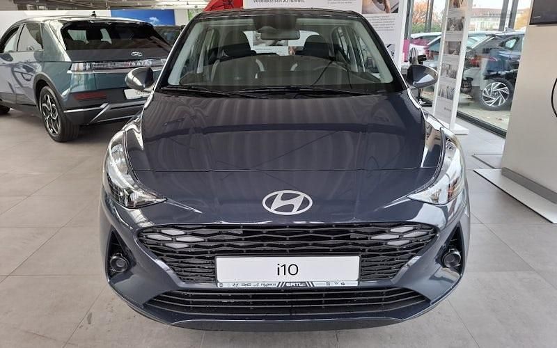 Gebraucht Hyundai i10 Select 63 PS (46 kW) 2024 Andere farbe Kleinwagen