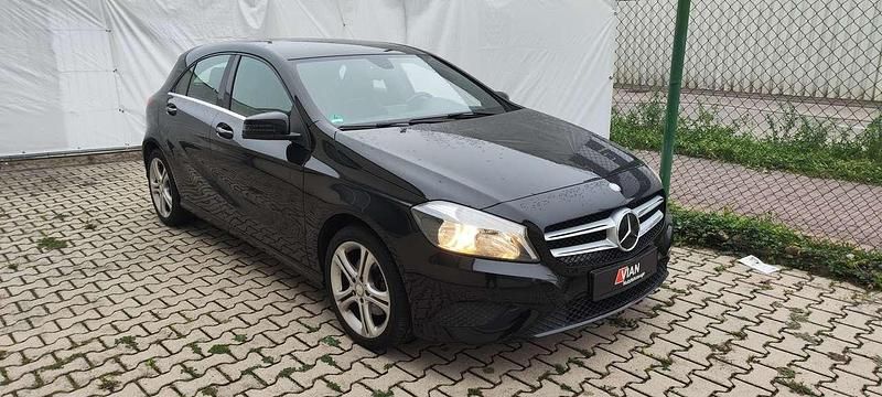 Gebraucht Mercedes A180 122 PS (89 kW) 2014 Schwarz Kleinwagen