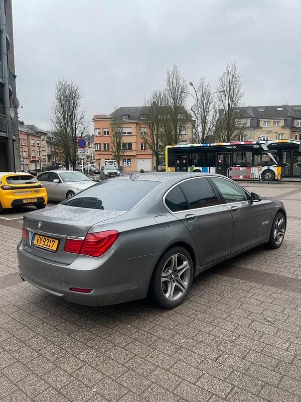 Gebraucht 2010 BMW 730 Limousine | 12.000 € (Guter Preis) - Bild 1/4