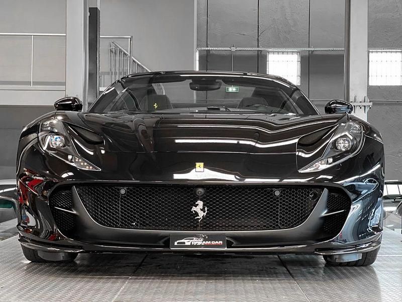 Gebraucht Ferrari 812 799 PS (587 kW) 2022 Schwarz Cabrio