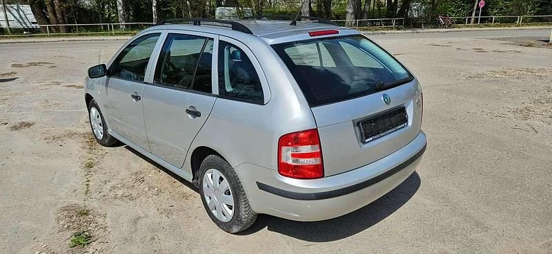 Gebraucht Skoda Fabia Classic 80 PS (58 kW) 2007 Silber Kombi
