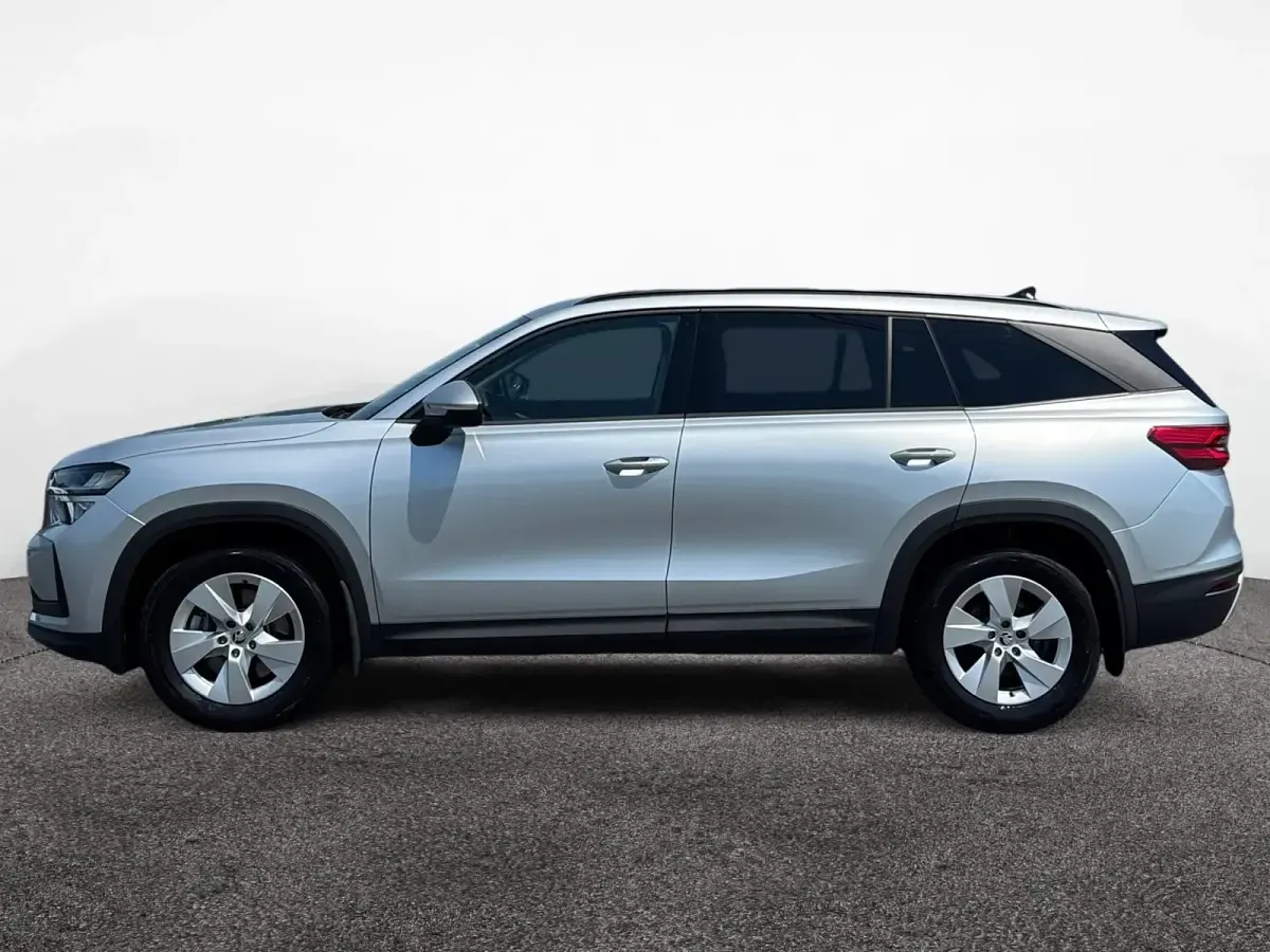 Gebraucht Skoda Kodiaq Selection 150 PS (110 kW) 2024 Brilliantsilber SUV