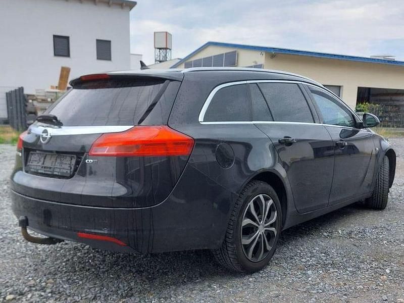 Gebraucht Opel Insignia Edition 160 PS (117 kW) 2009 Saphirschwarz mineraleffekt Kombi