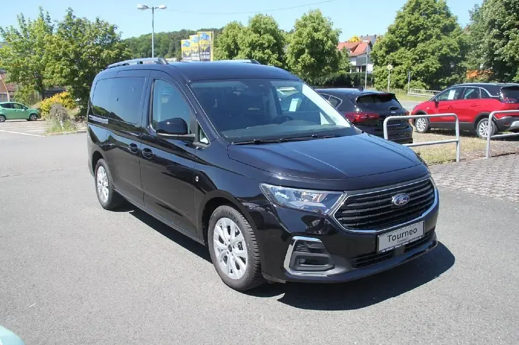 Gebraucht Ford Grand Tourneo Connect Titanium 122 PS (89 kW) 2025 Schwarz Van / Kleinbus
