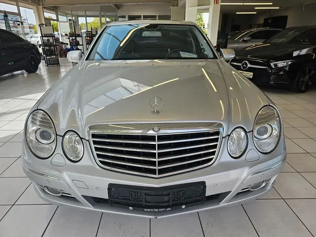 Gebraucht Mercedes E200 Avantgarde 136 PS (100 kW) 2009 Silber Limousine