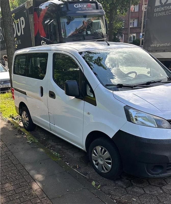 Weiß Gebraucht 2010 Nissan NV200 Van / Kleinbus | 5.200 € (Fairer Preis) - Bild 1/4