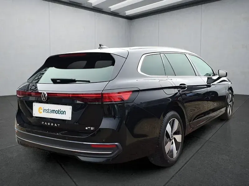 Second-hand VW Passat 150 CP (110 kW) 2025 Negru Break