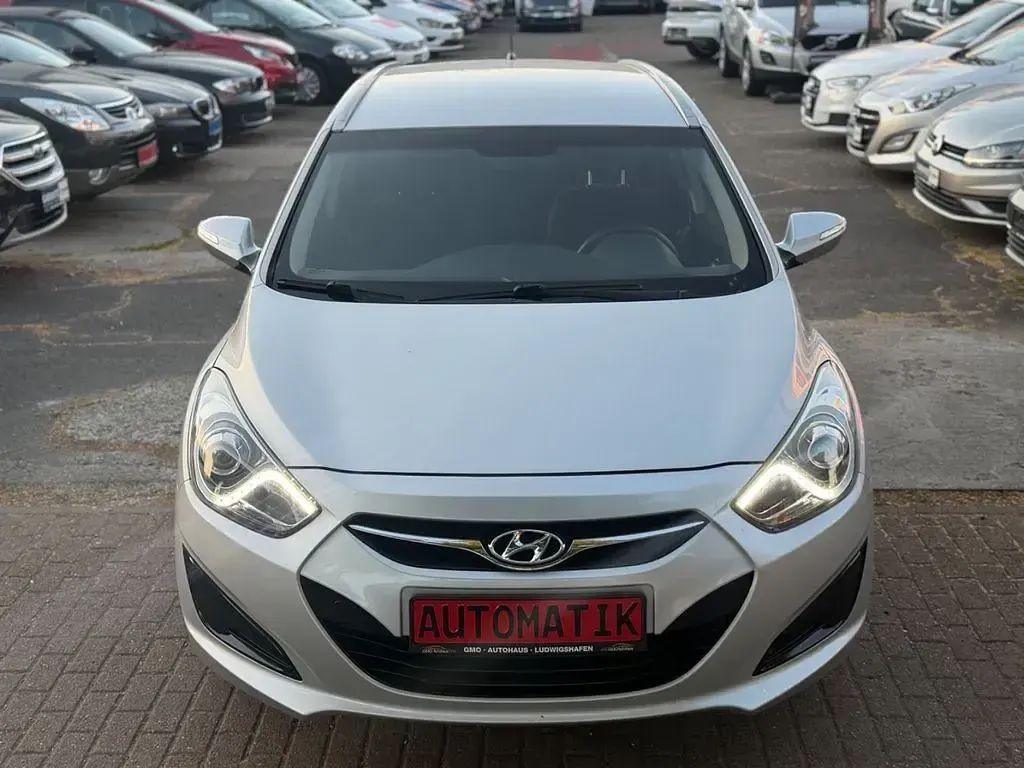 Gebraucht Hyundai i40 Comfort 135 PS (99 kW) 2011 Silber Kombi