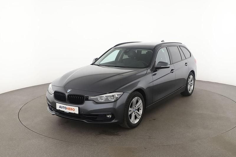 Grau Gebraucht 2019 BMW 320 Sport Line Kombi | 24.190 € (Fairer Preis) - Bild 1/3