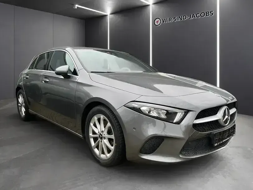 Gebraucht Mercedes A220 Progressive 190 PS (139 kW) 2019 Grau Limousine