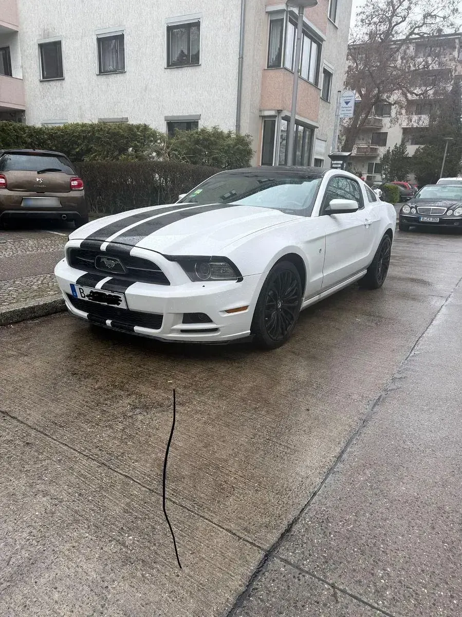 Gebraucht Ford Mustang 305 PS (224 kW) 2014 Schwarz Coupé