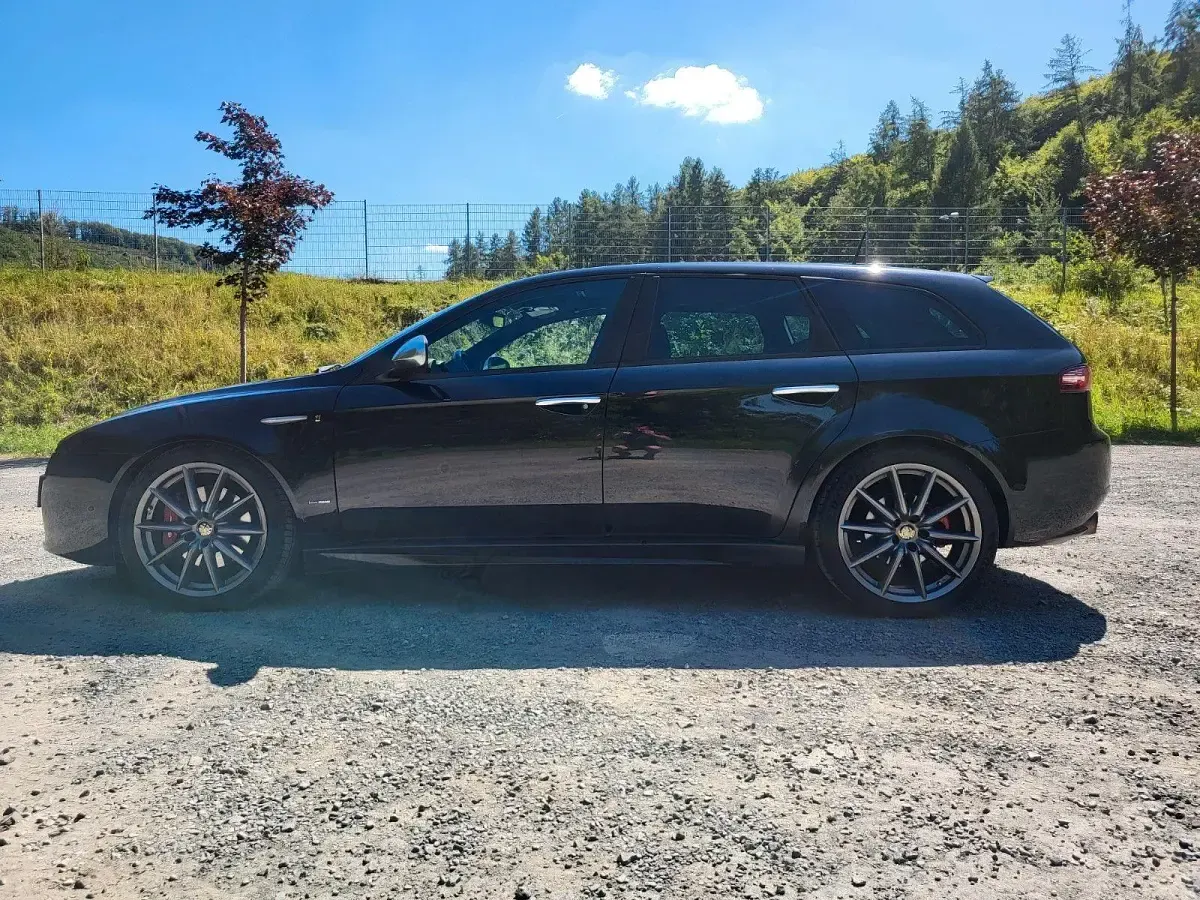 Gebraucht Alfa Romeo 159 Turismo 200 PS (147 kW) 2011 Schwarz Limousine